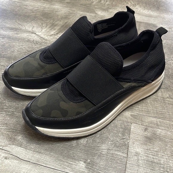 AK Anne Klein Camouflage Backdoor Slip-On Sport Sneakers - Picture 11 of 12